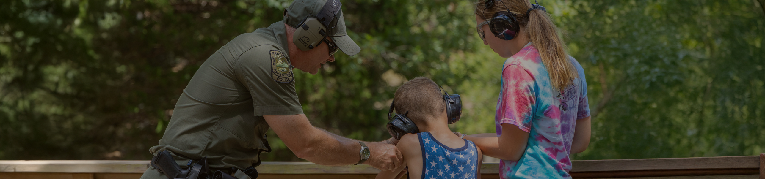Alex Cline teaching a class of students at a Learn to Hunt Squirrel event